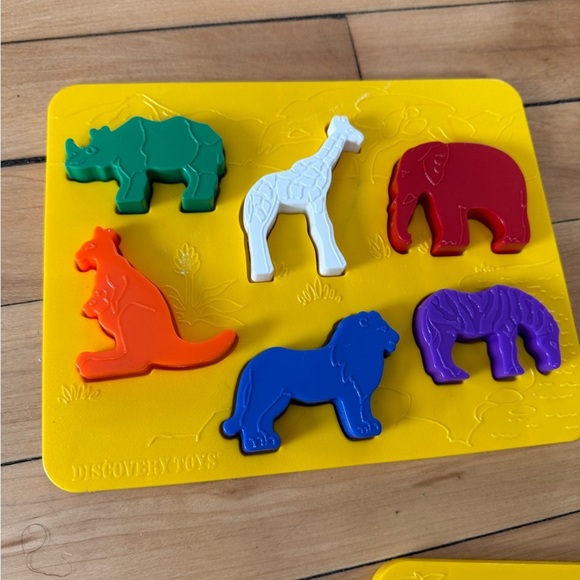 Discovery Toys PLACE & TRACE Stencil Puzzle Set 1990 Complete 3 Trays 18 Objects - Picture 3 of 12